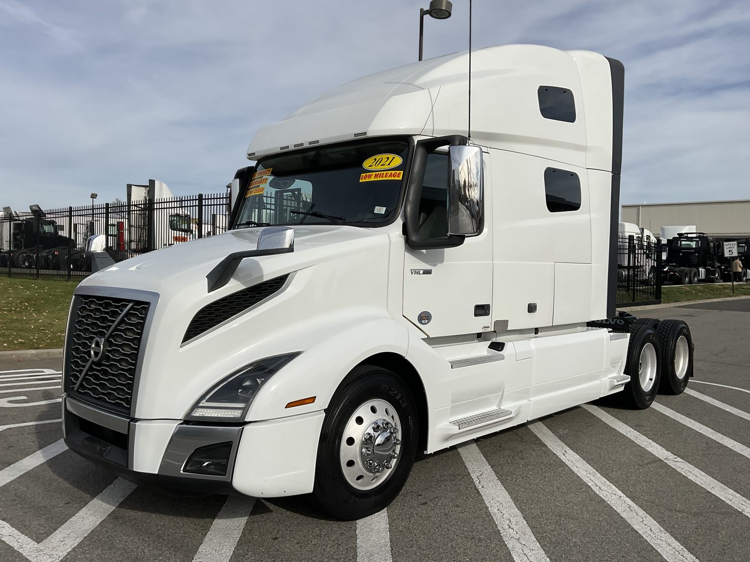 2021 VOLVO VNL64T760 - Hudson County Motors is a heavy truck dealership ...