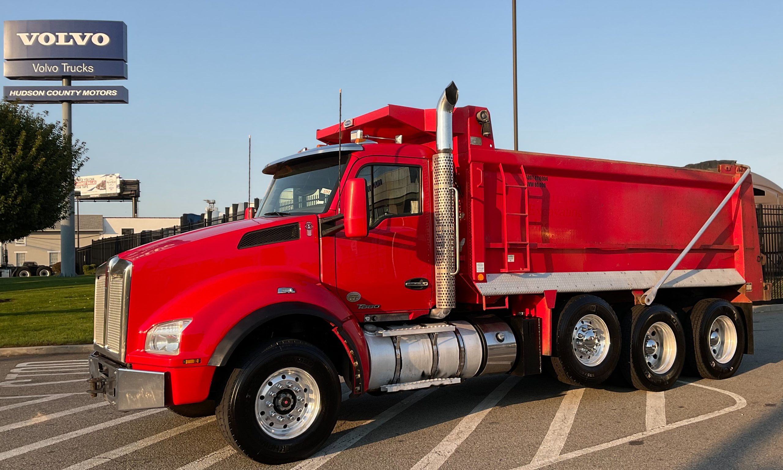 2015 KENWORTH T880 - image 1 of 6