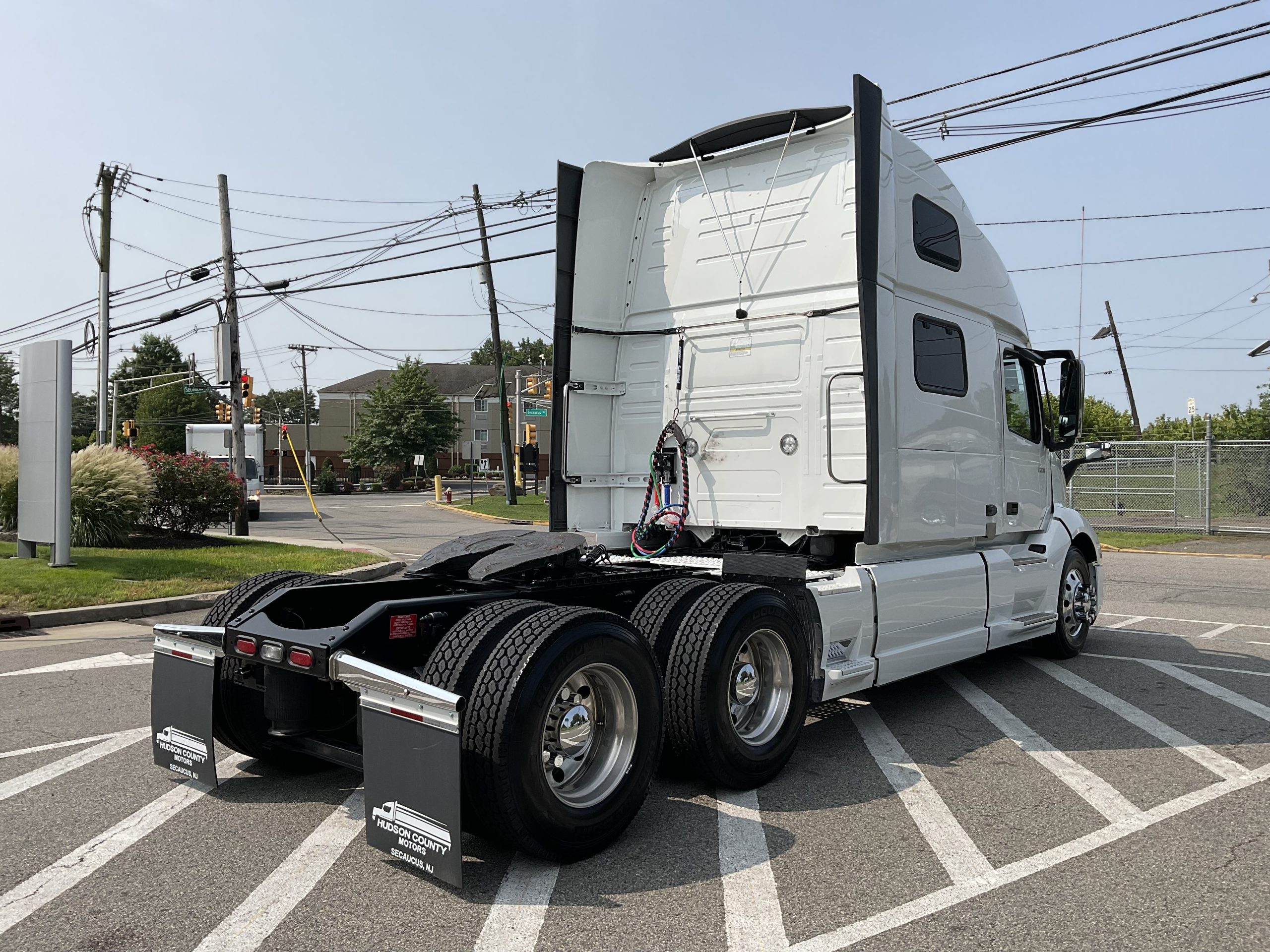 2023 VOLVO VNL64T860 - image 6 of 6