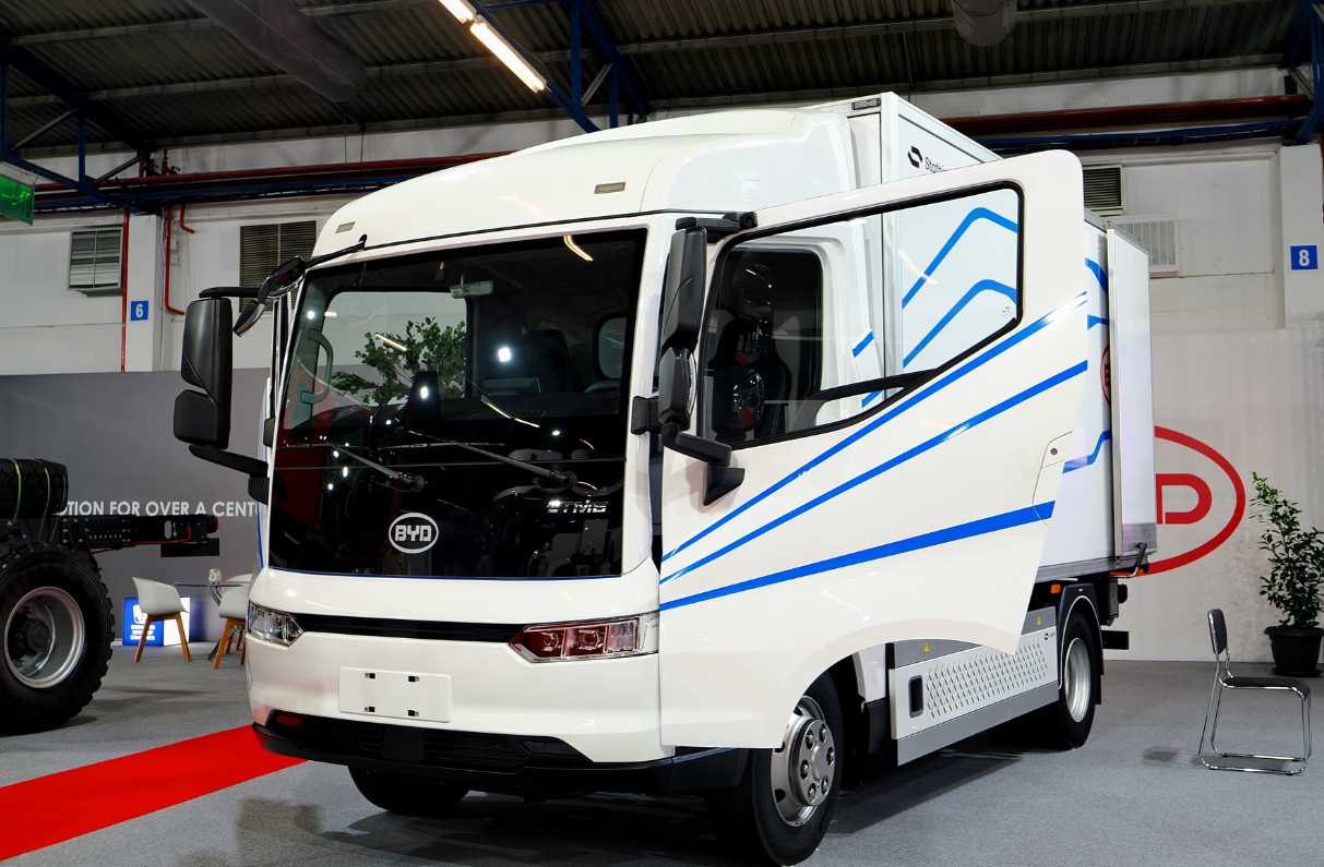 BYD 6R vs. BYD 6F: Which Medium-Duty Truck is Right for Your Business?