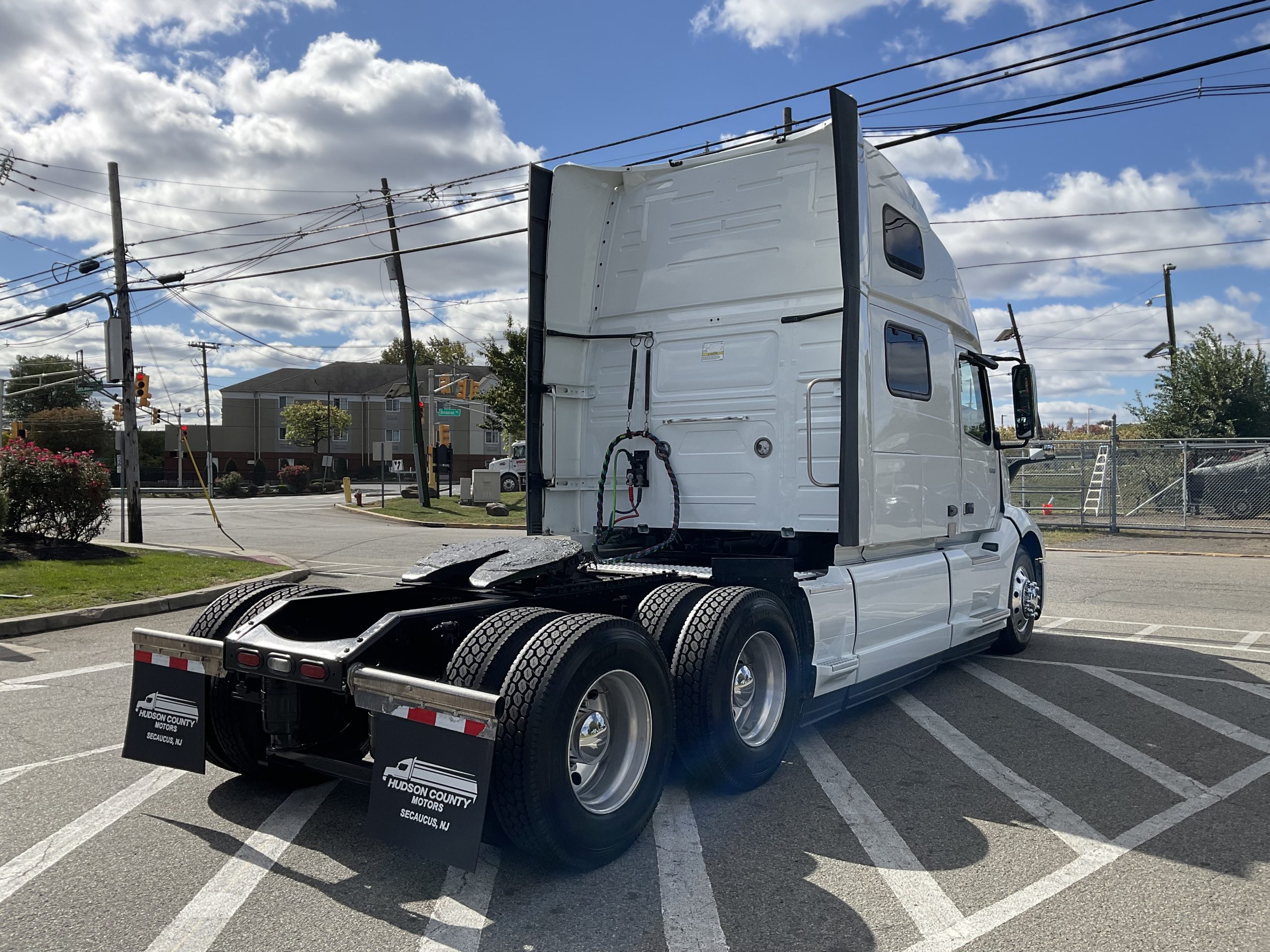 2023 VOLVO VNL64T860 - image 6 of 6