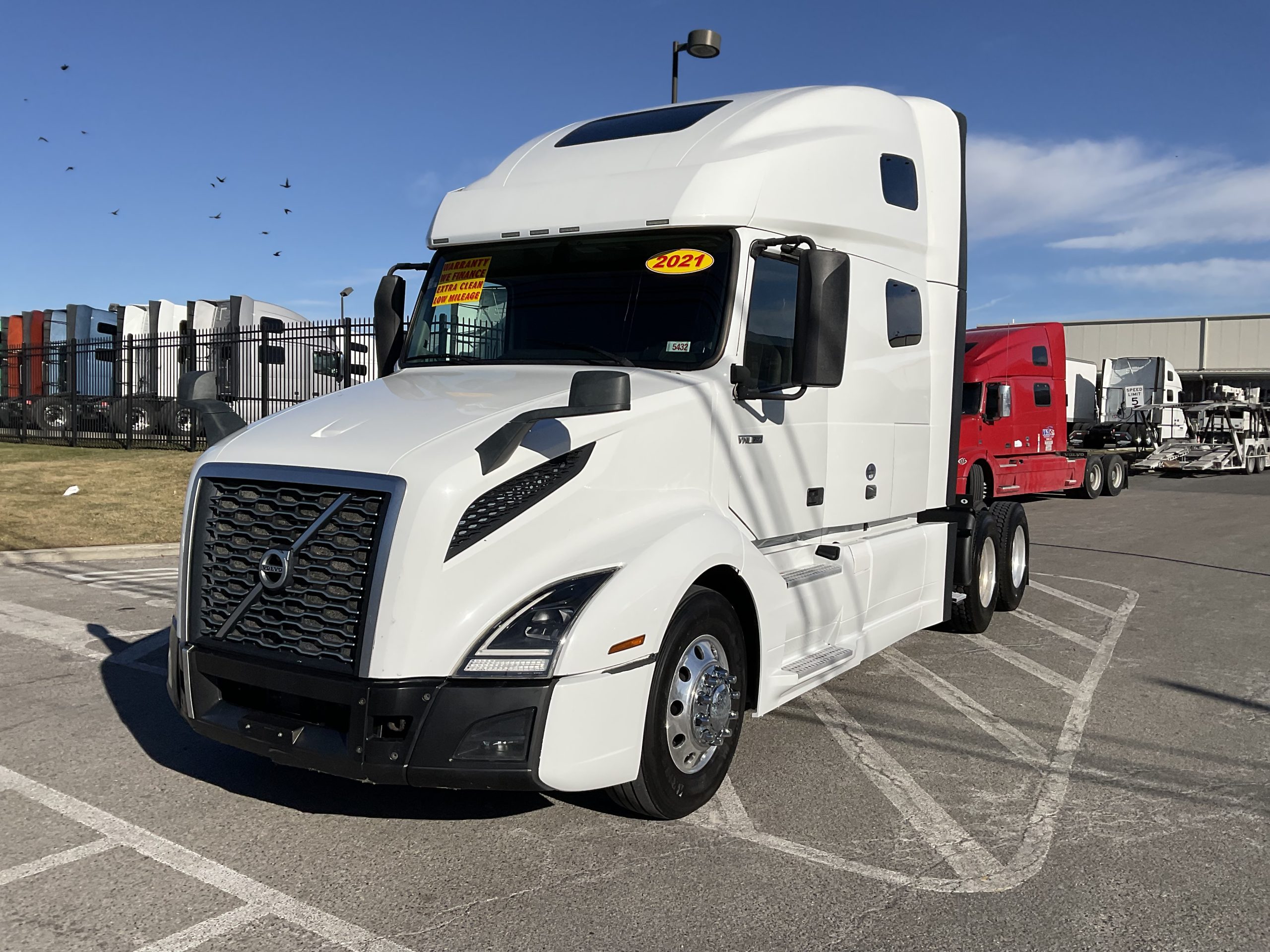 2021 VOLVO VNL64T760 - image 2 of 6