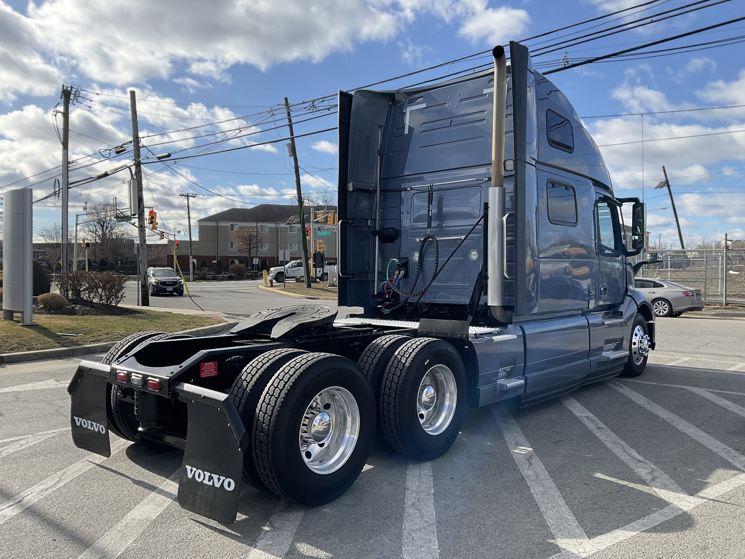 2023 VOLVO VNL64T860 - image 6 of 6