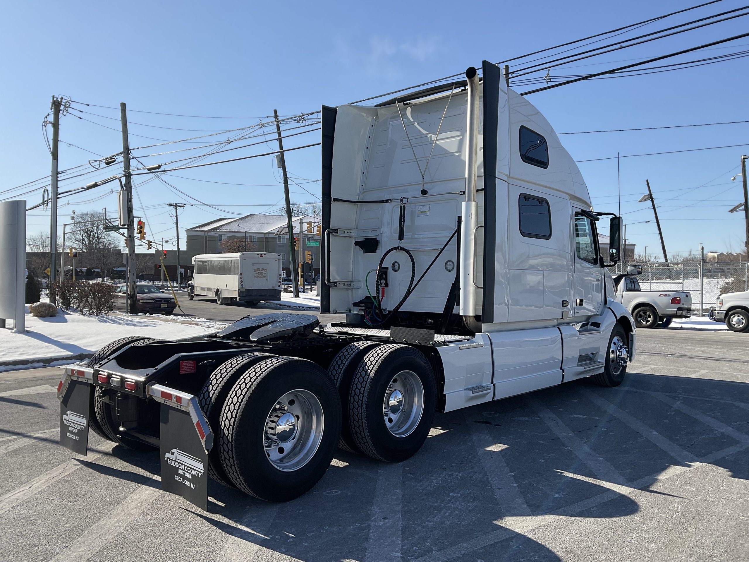 2023 VOLVO VNL64T860 - image 6 of 6