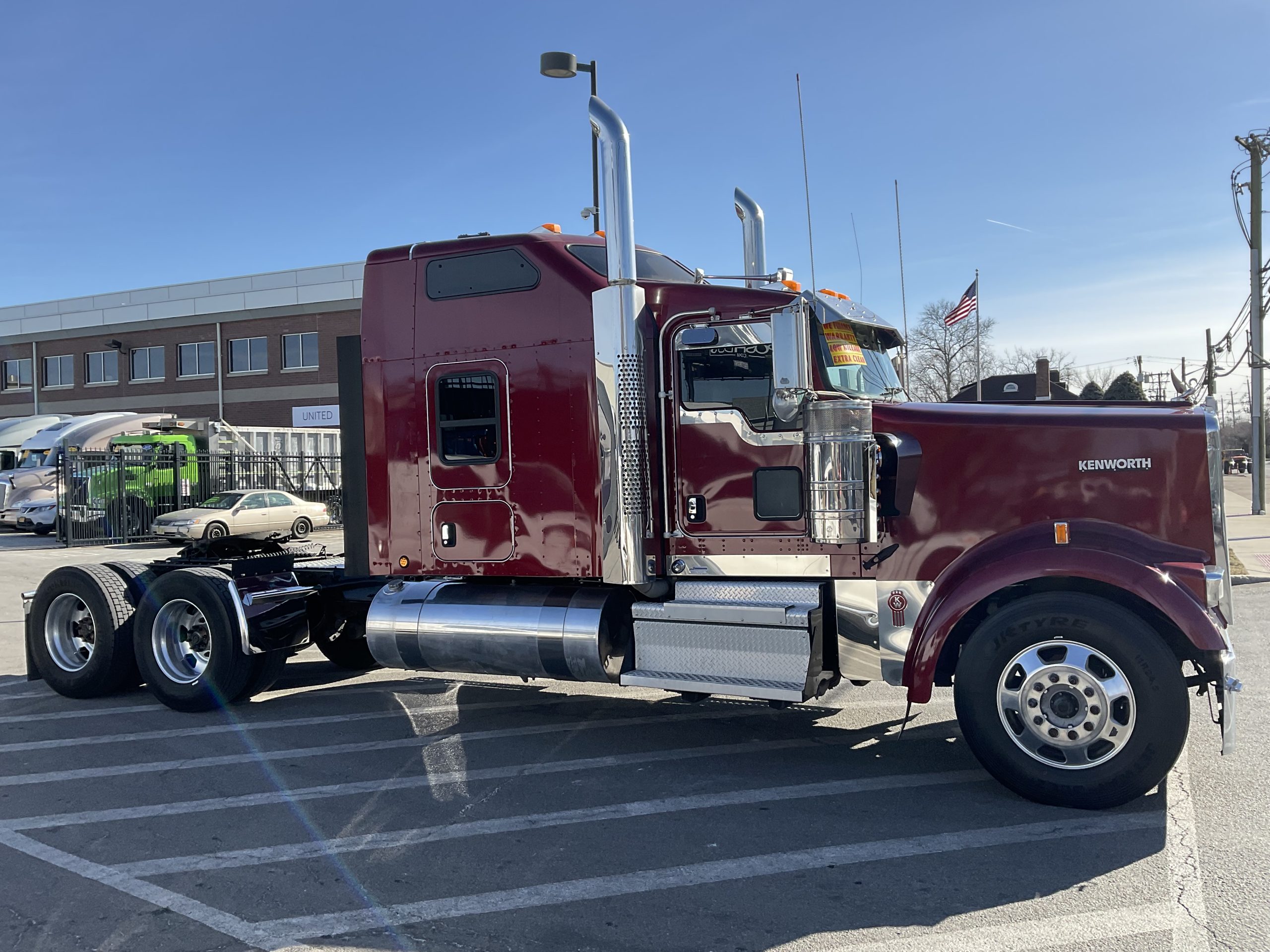 2019 KENWORTH W900L - image 5 of 6