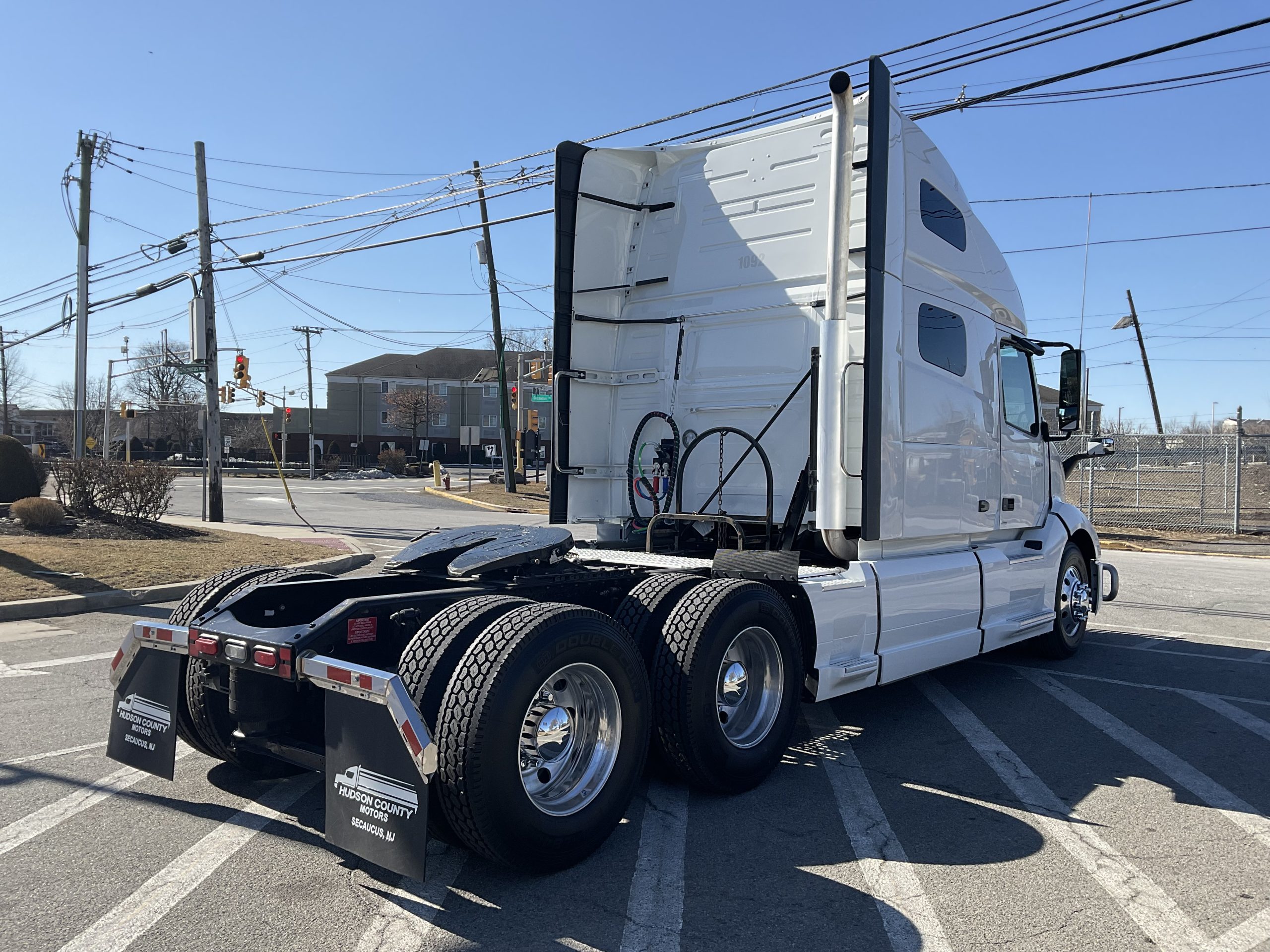 2022 VOLVO VNL64T760 - image 6 of 6